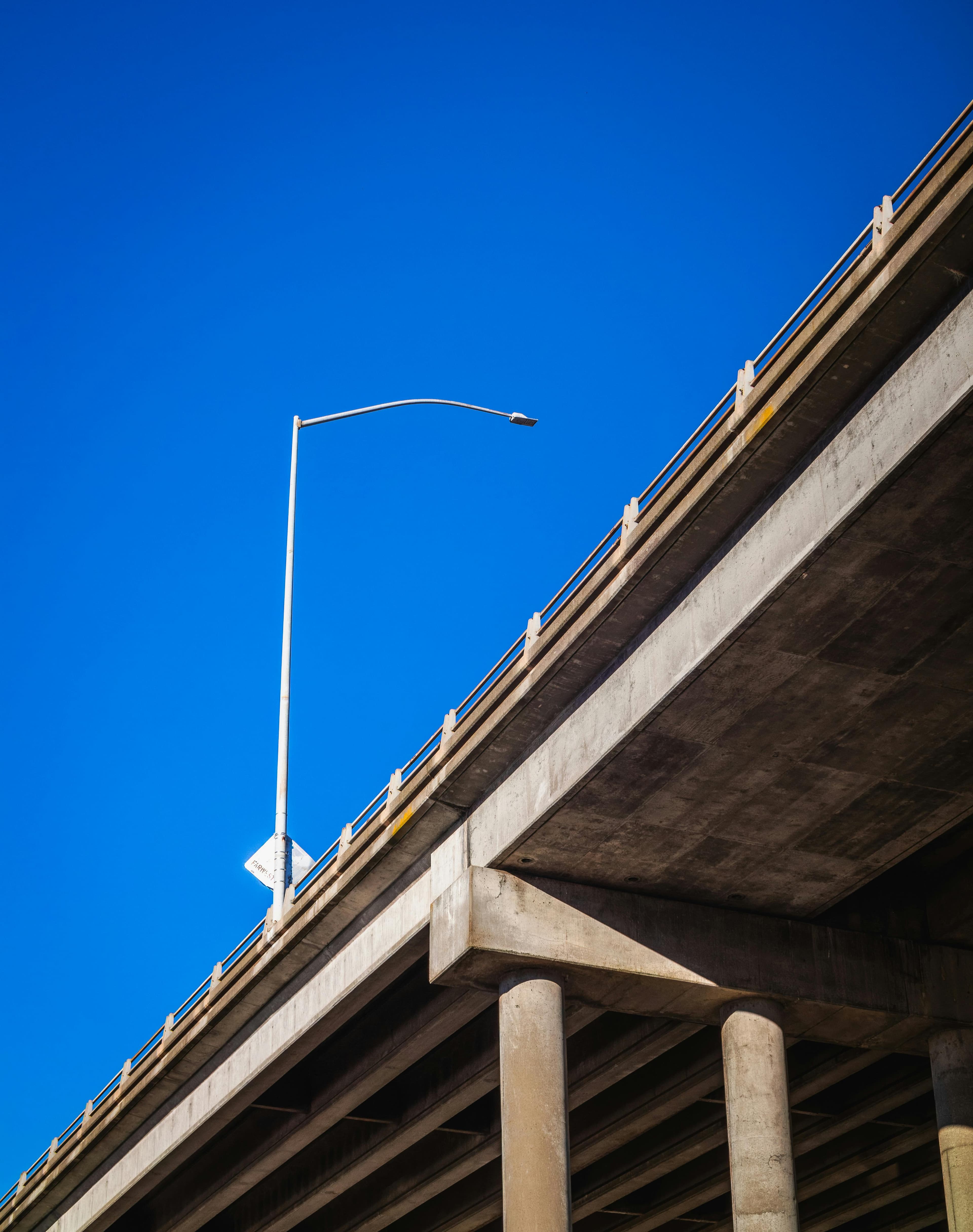 Innviðir og þjónusta